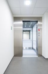 Inox lift in woonzorgcentrum door Verolift